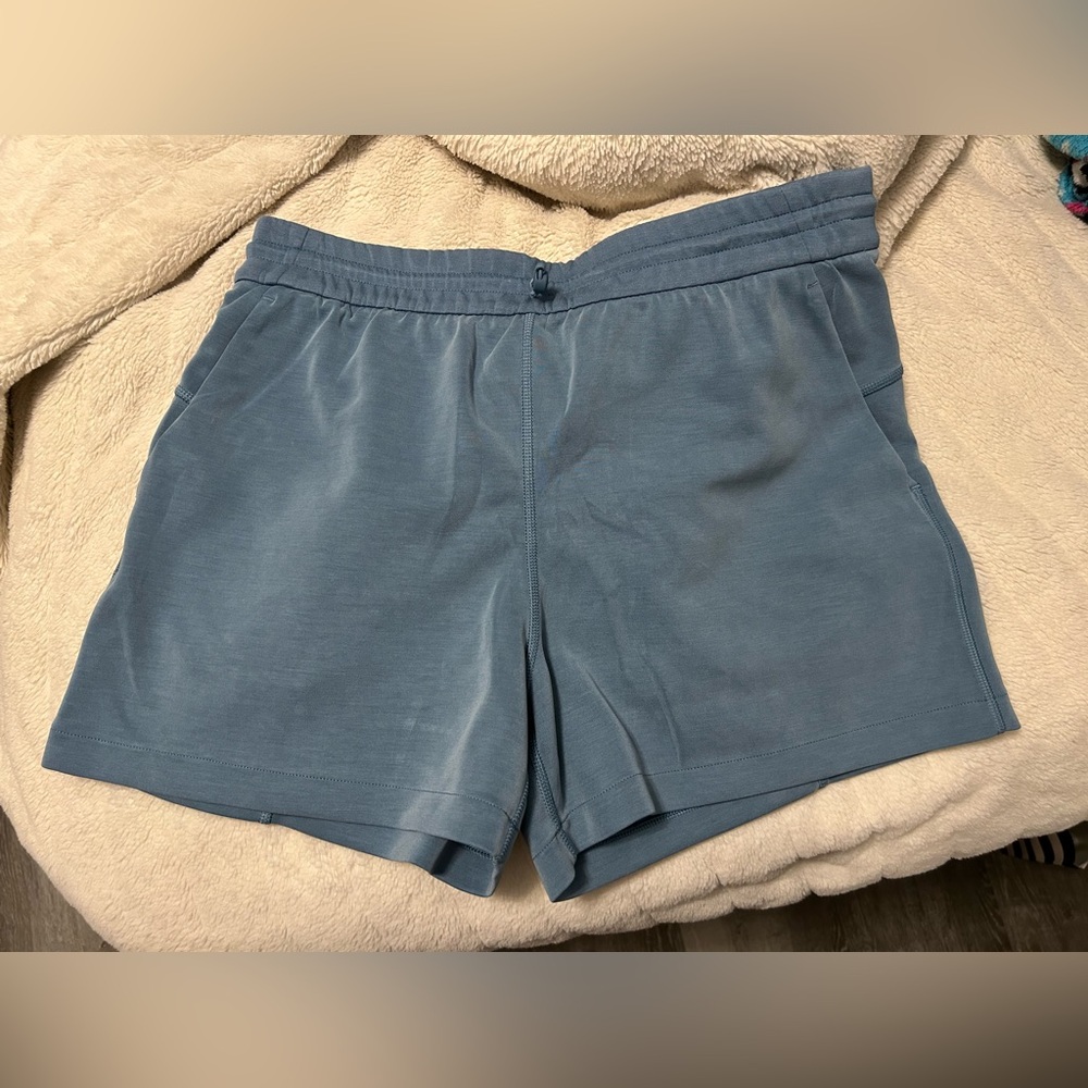 Women’s Lululemon Softstreme High-Rise Shorts